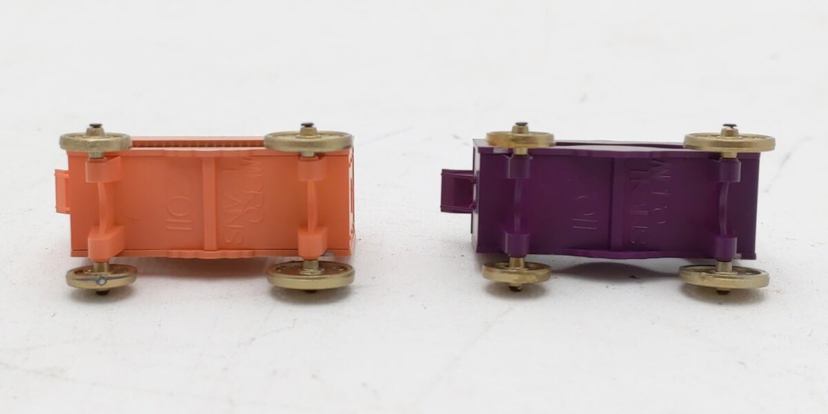 Micro-Trains 47000310 N Scale Circus Wagon #2 (Set of 2)