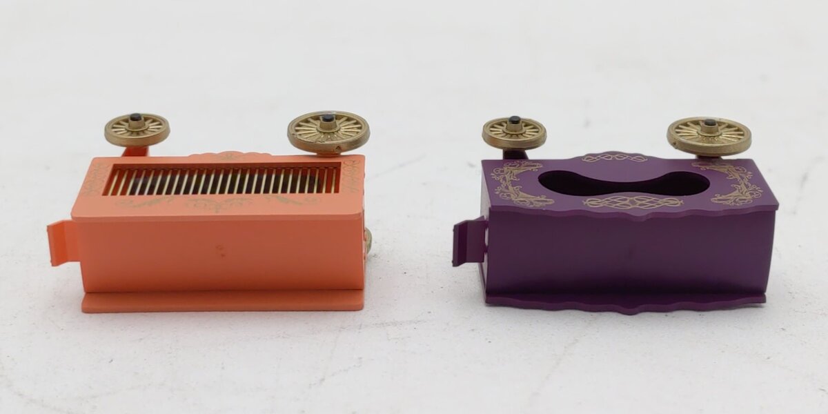 Micro-Trains 47000310 N Scale Circus Wagon #2 (Set of 2)