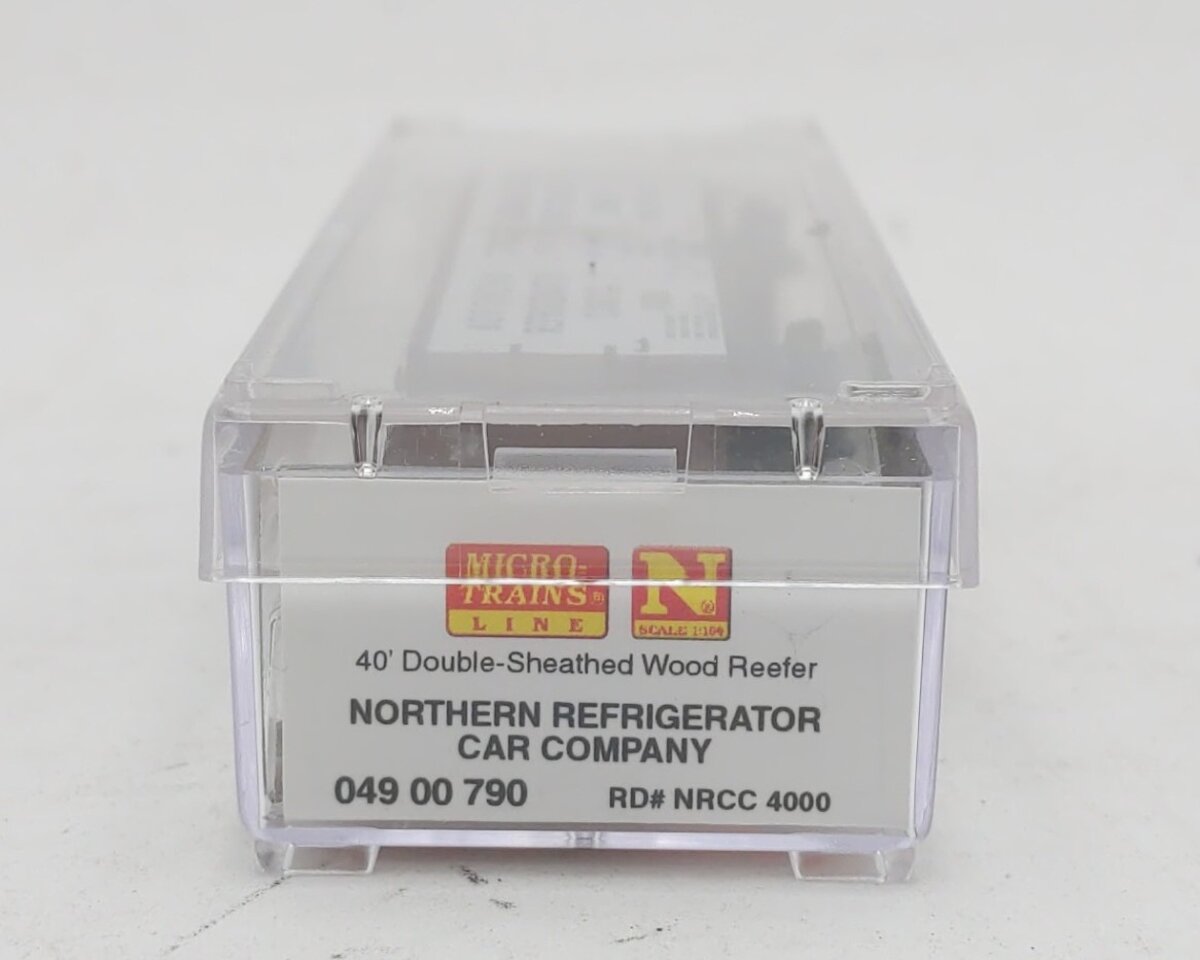 Micro-Trains 04900790 N NRCC 40’ Double Sheathed Wood Reefer #4000