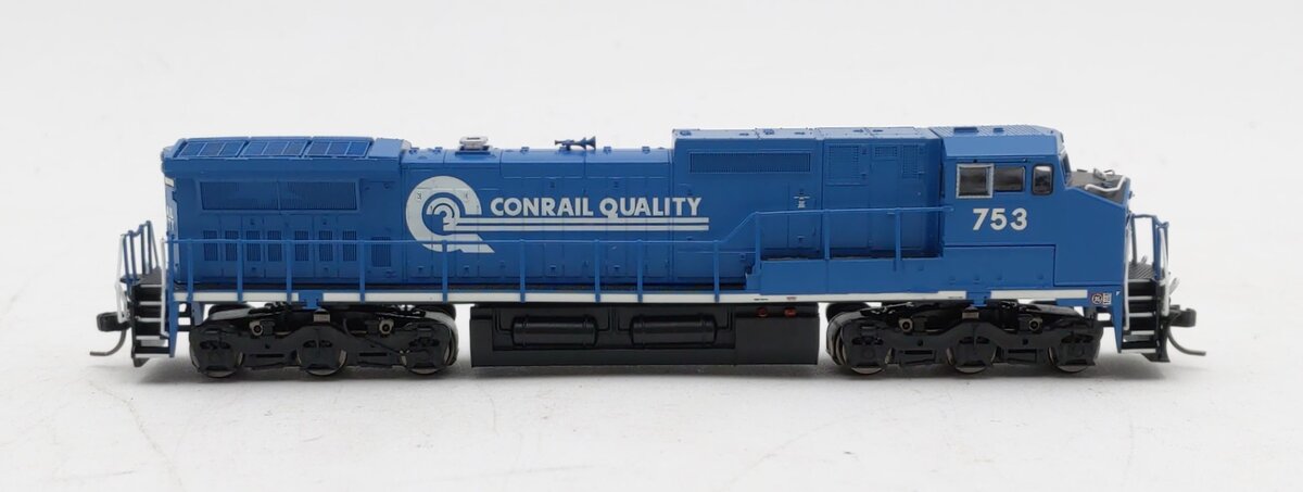 Atlas 40004206 N Scale Conrail Quality Dash 8-40CW Diesel Locomotive #753