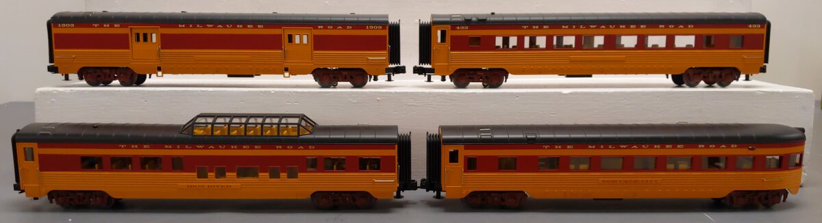 MTH 30-67859 O Milwaukee Road 60' Streamlined ABS Passenger Car Set (Set of 4) LN/Box