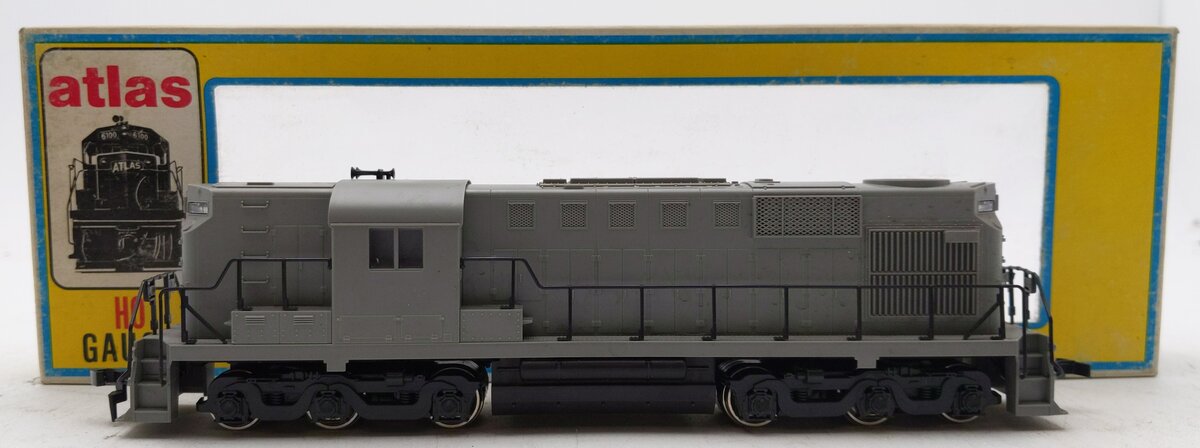 Atlas 8000 HO Scale Undecorated RSD-12 Powered Diesel Locomotive LN/Box