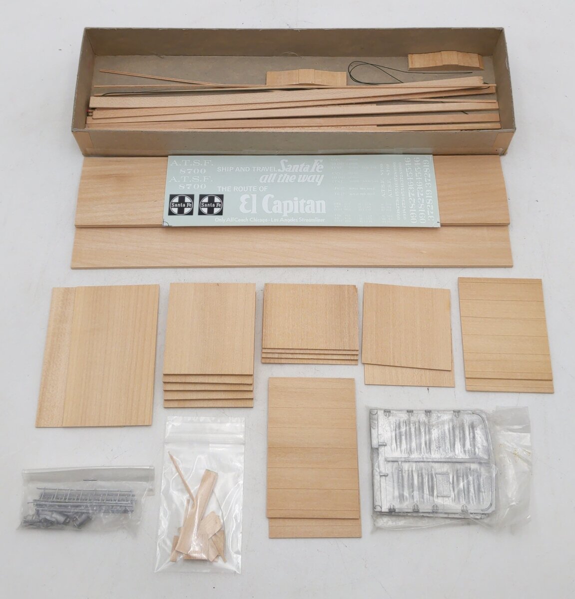 Quality Craft 518 1976 O Scale ATSF 50' Auto Box Car Kit