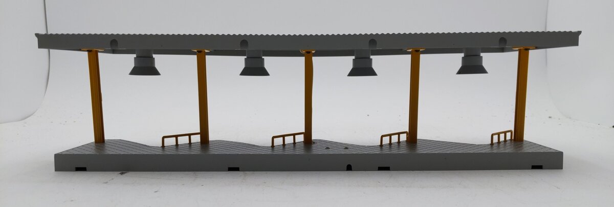 MTH 30-9071 O Scale Bus Station Dock
