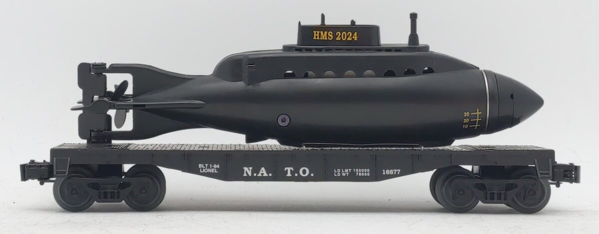 Lionel 6-16677 O Gauge NATO Flatcar with Royal Navy Submarine EX/Box