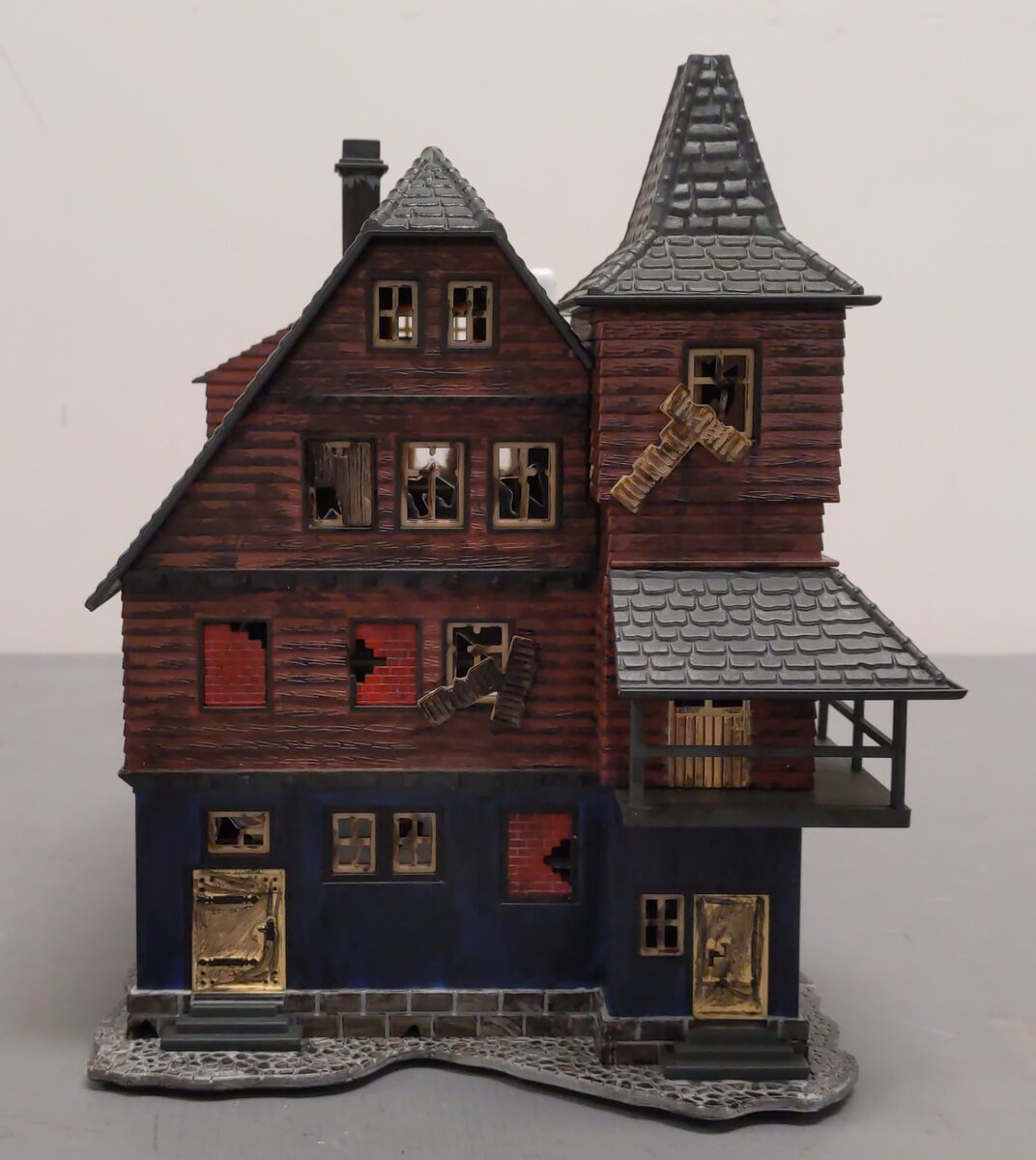 Lionel 6-14072 O Gauge Operating Haunted House LN/Box