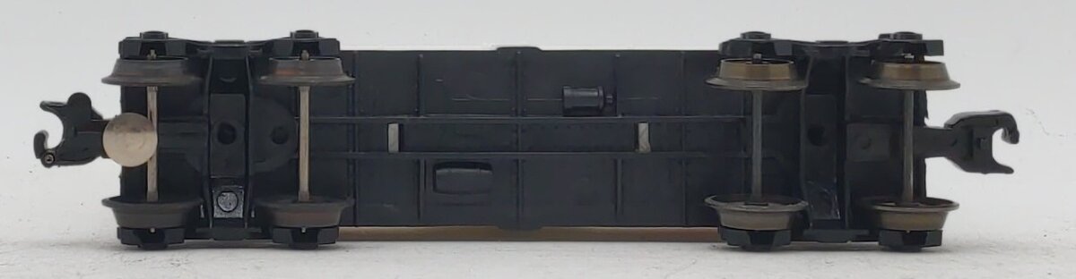 Lionel 6-9036 O Gauge Mobilgas Single Dome Tank Car #9036 NIB