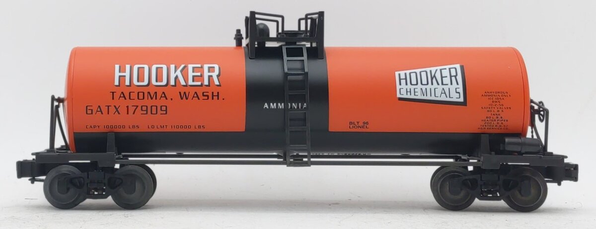 Lionel 6-17909 O Gauge Hooker Chemicals Unibody Tank Car LN/Box
