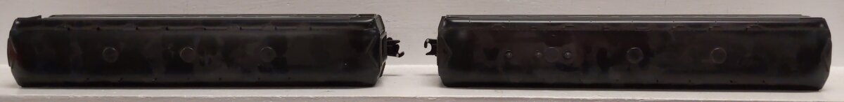 Lionel 6-81759 O NYC Madison Coach/Diner Car (Set of 2)
