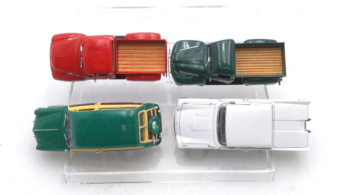 Die Cast 1:32 Scale Assorted Vintage Cars [4] EX