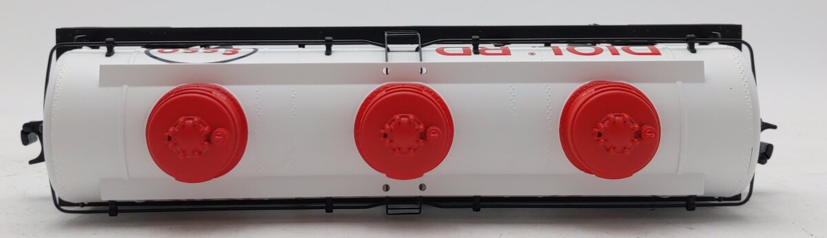 MTH 30-73492 O Esso RailKing 3-Dome Tank Car