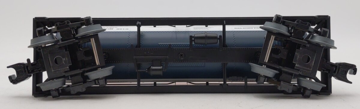 MTH 30-73492 O Esso RailKing 3-Dome Tank Car