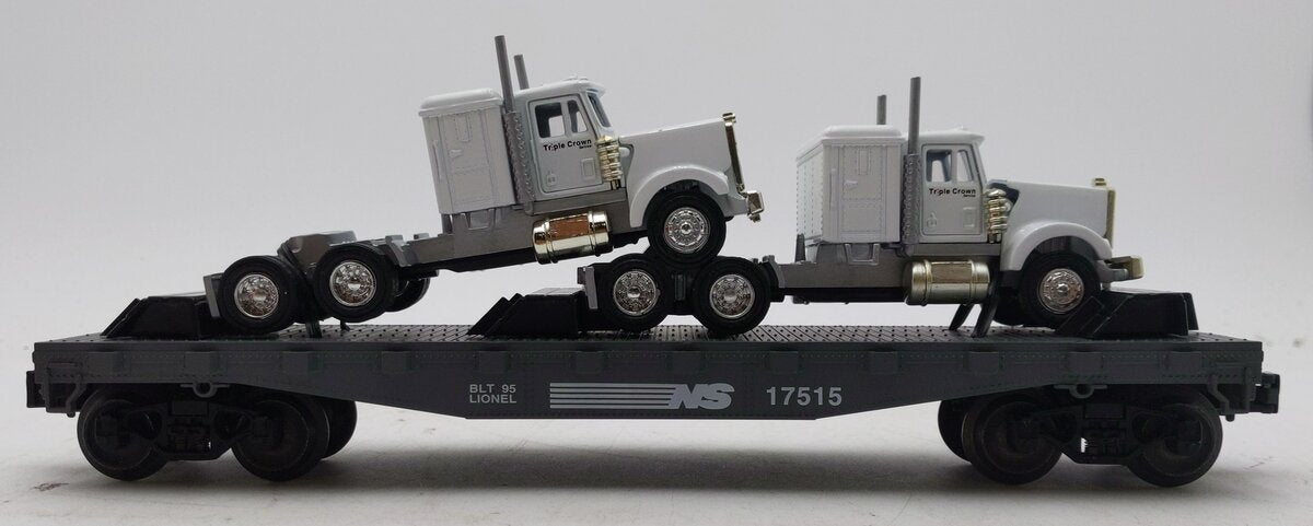 Lionel 6-17515 O Gauge Norfolk Southern Flatcar with 2 Semi Tractors LN/Box