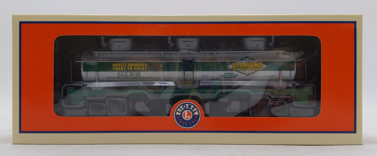 Lionel 6-36162 O Gauge Diamond Chemicals Three Dome Tank Car