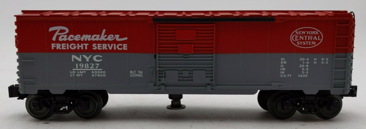 Lionel 6-19827 O Gauge New York Central Operating Box Car LN/Box