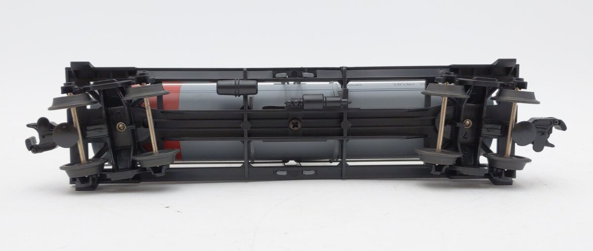 Lionel 6-16142 O Gauge UTLX Single Dome Tank Car EX/Box