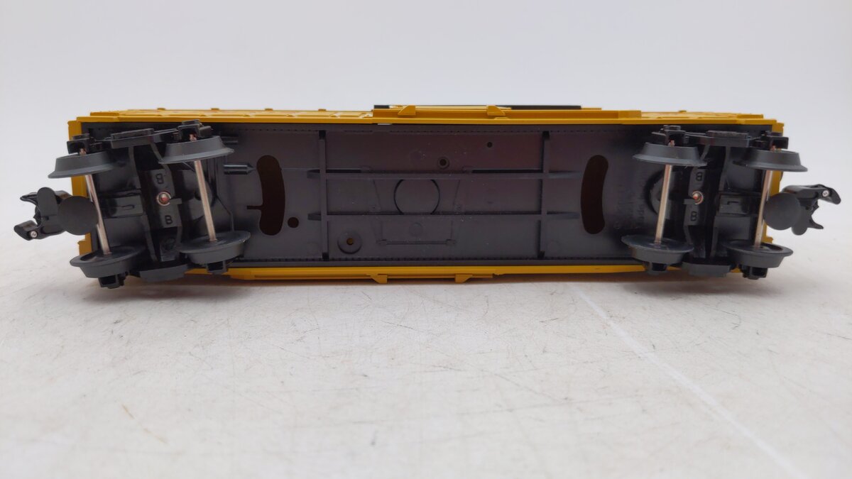 Lionel 6-15024 Union Pacific Waffle Boxcar
