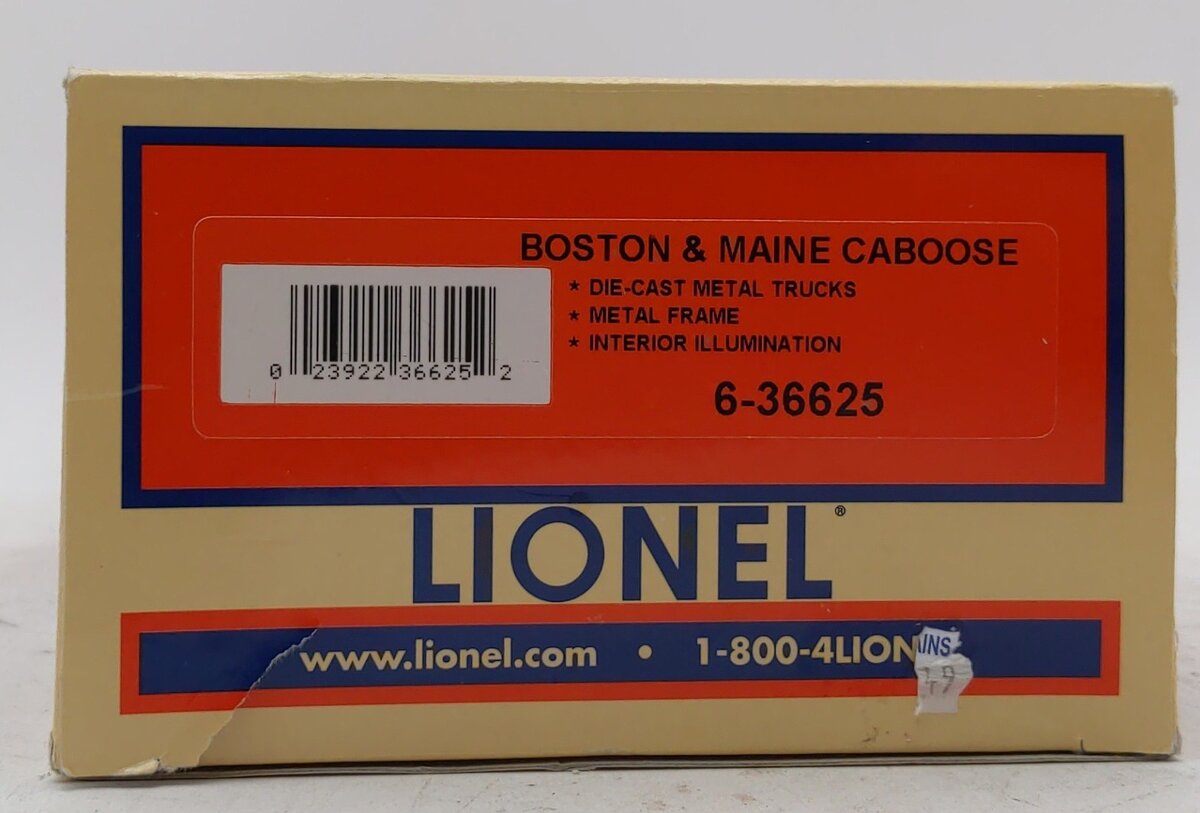 Lionel 6-36625 O Gauge Boston & Main  Illuminated Caboose