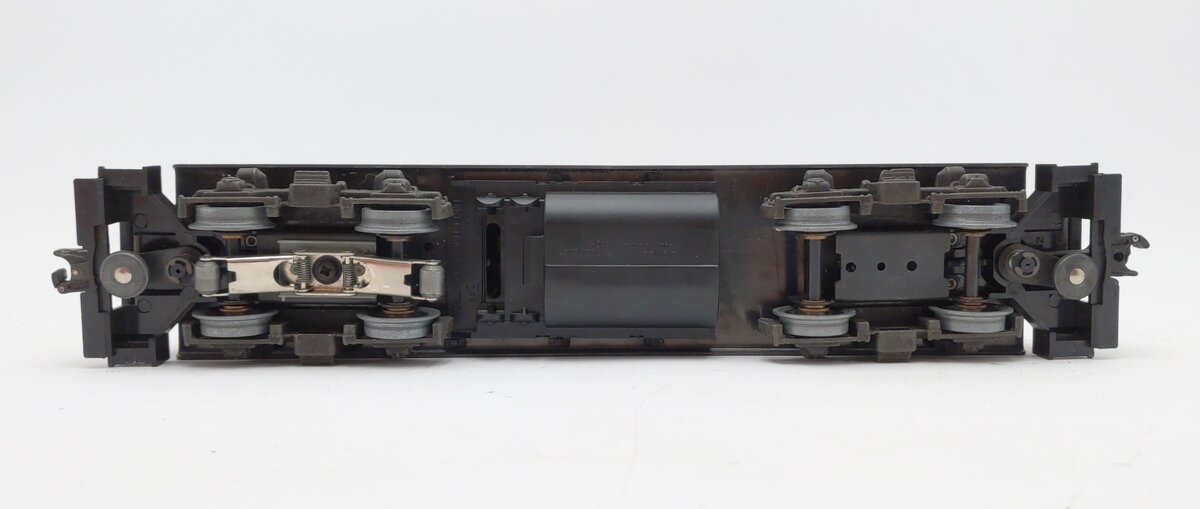 Lionel 6-8355 O Gauge Santa Fe GP-20 Non-Powered Diesel Locomotive w/Horn #8355 LN/Box