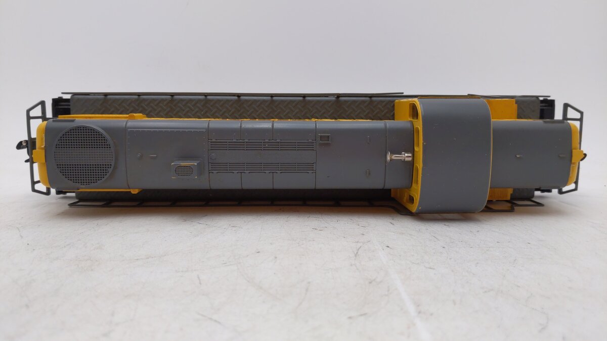 Lionel 6-18805 O Gauge Union Pacific RS-3 Diesel Locomotive #8805 LN/Box