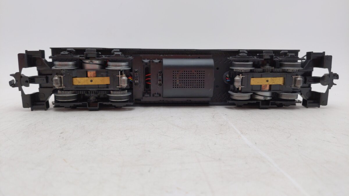 Lionel 6-18831 O Gauge Southern Pacific GP-20 Diesel Locomotive #4060 LN/Box