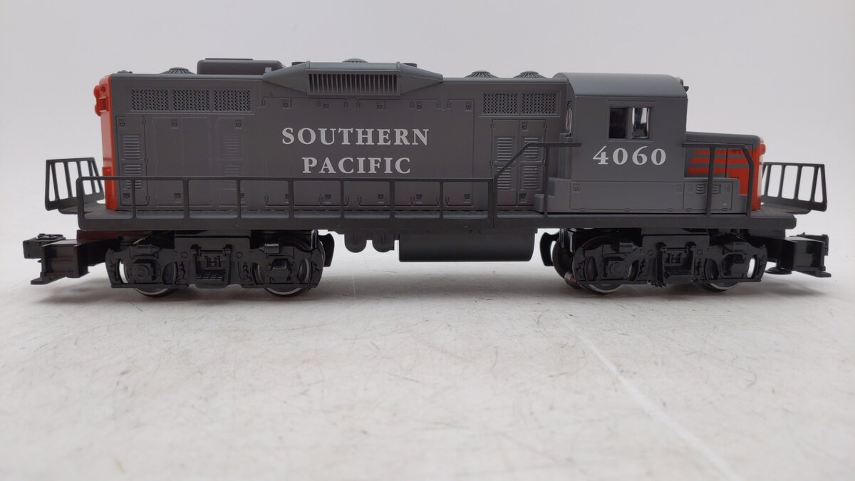Lionel 6-18831 O Gauge Southern Pacific GP-20 Diesel Locomotive #4060 LN/Box