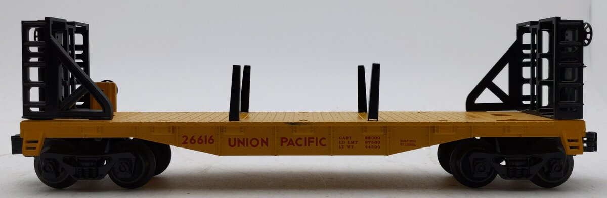 Lionel 6-26616 O Gauge Union Pacific Bulkhead Flatcar with Pipes