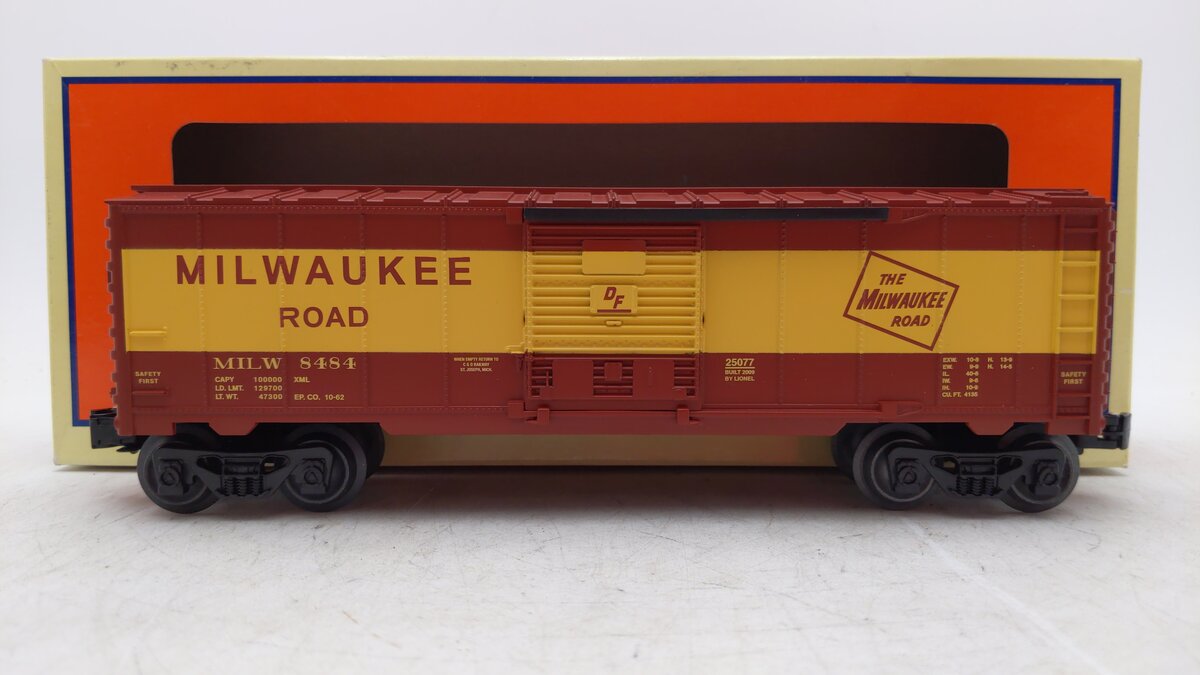Lionel 6-25077 O Gauge Milwaukee Road Boxcar #8484