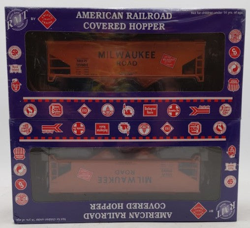 RMT 96316 O Gauge Milwaukee Road 2-Bay Covered Hopper 2 Pack