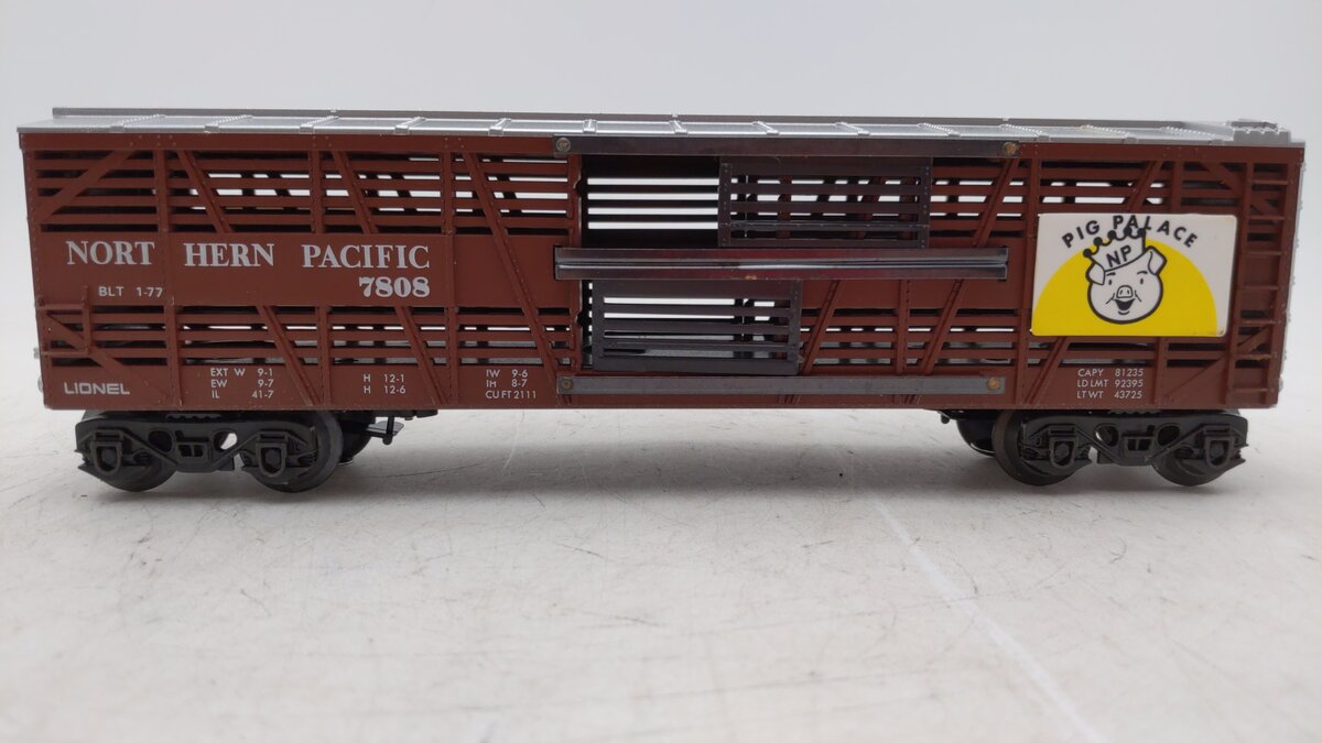 Lionel 6-7808 O Gauge Northern Pacific Pig Palace Stock Car EX/Box
