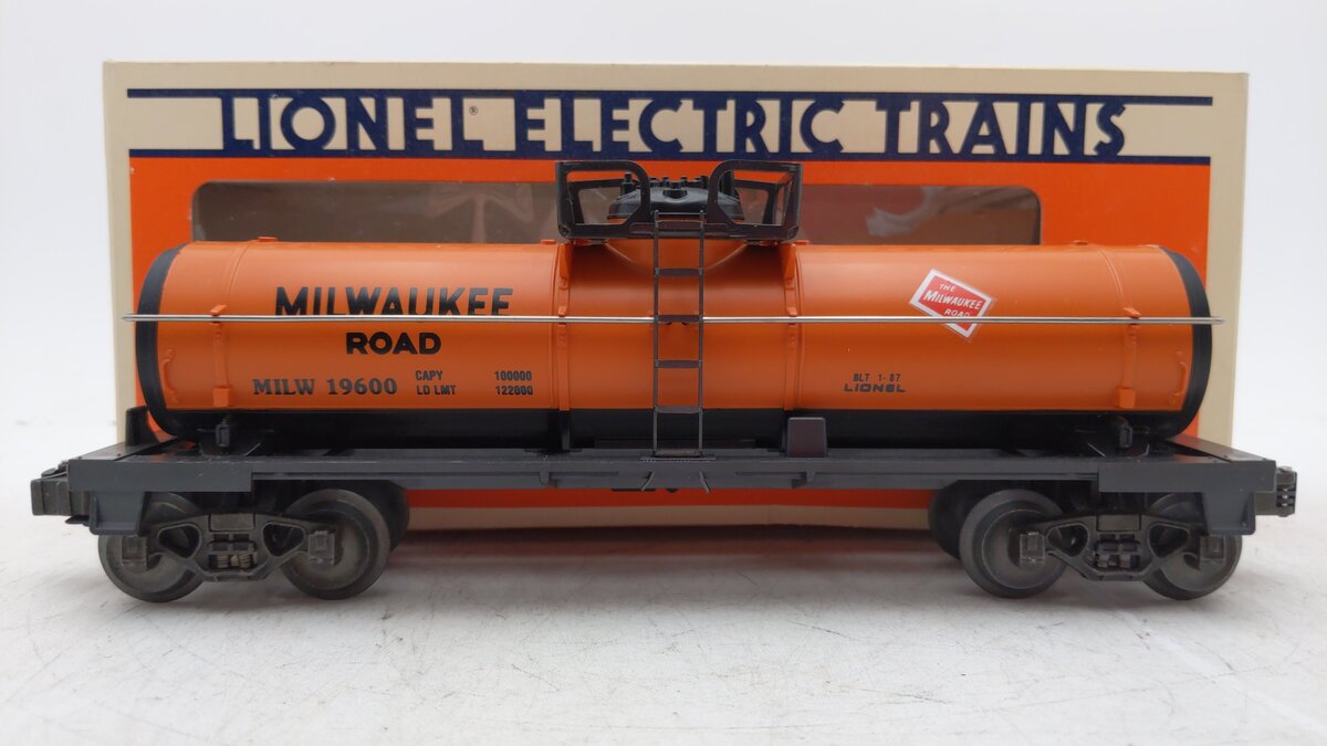 Lionel 6-19600 O Gauge Milwaukee Road Single Dome Tank Car #19600 EX/Box
