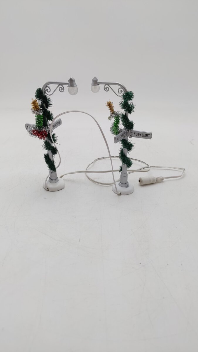 Dept 56 4030895 Village Accessories Main Street Lamp Posts (Set Of 2) MT/Box