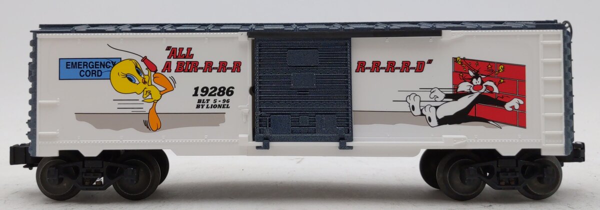 Lionel 6-19286 O Gauge Warner Bros. Sylvester & Tweety "All Abirrrd" Boxcar NIB