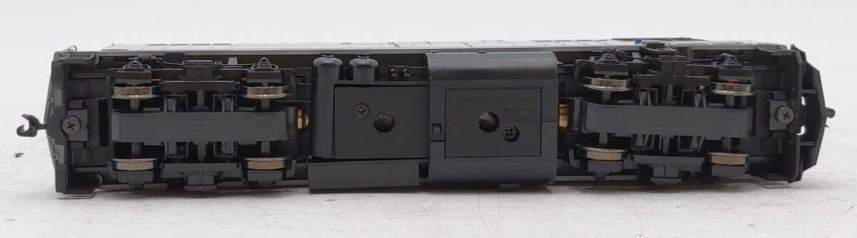Kato 37-6581 HO Amtrak F40PH Phase III Diesel Locomotive #334