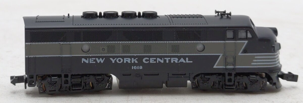 Kato 176-077 N New York Central F-3 A Powered Unit Diesel Locomotive EX