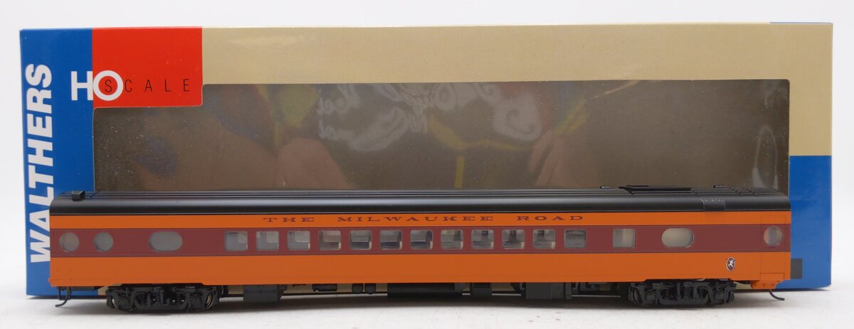Walthers 932-9208 HO Scale Milwaukee Rd 1955 Twin Cities Hiawatha 52-Seat Coach