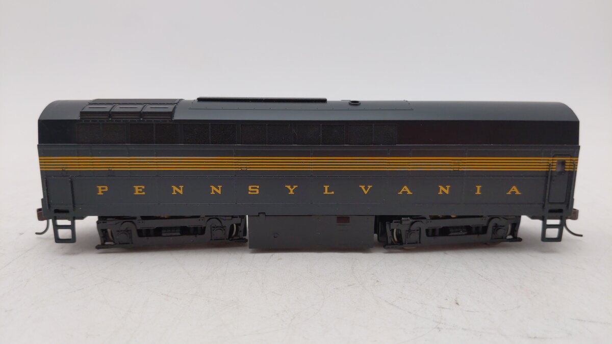 Bachmann 61902 HO Scale Pennsylvania RR RF16 B-Unit Diesel Locomotive w/ DCC EX/Box