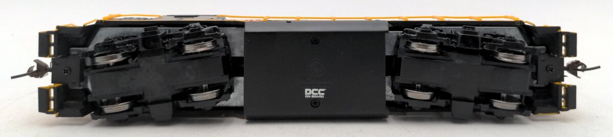 Bachmann 60810 HO Scale Nickel Plate Road GP30 Diesel Engine #905 with DCC