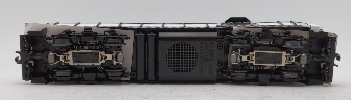 Lionel 6-28598 Santa Fe Zebra GP7 Diesel Locomotive #2791 EX/Box