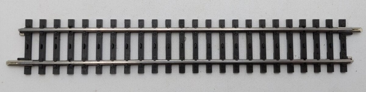 Marklin 2200 HO K Track 7-1/8" Straight Track (Box of 10)