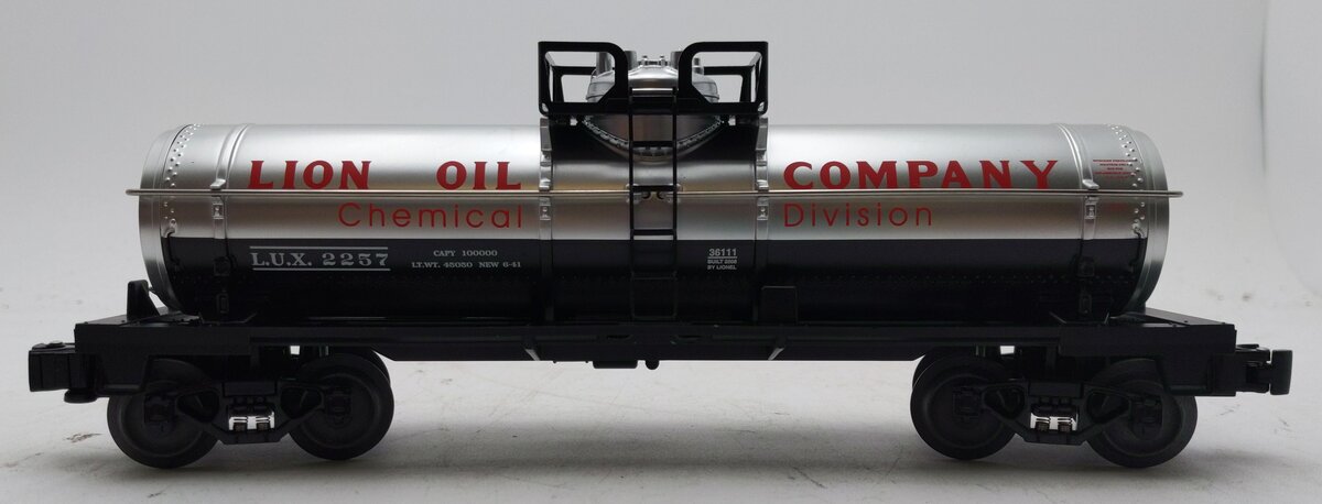 Lionel 6-36111 LUX Lion Oil Rio Grande Single Dome Tank Car #2257 LN/Box