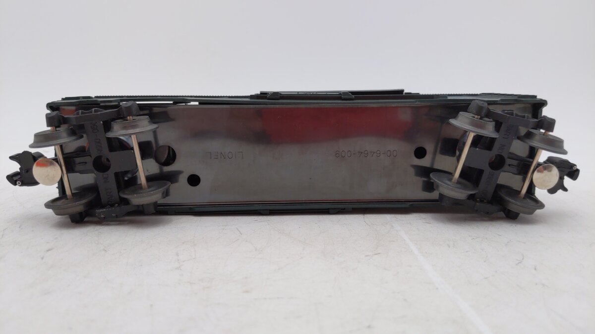 Lionel 6-19813 O Gauge Northern Pacific Operating Ice Car w/Ice Blocks NIB