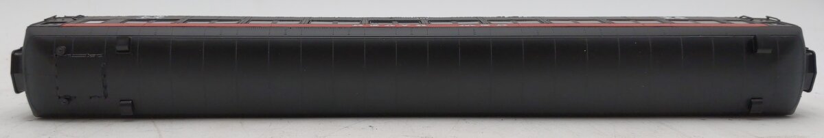 Rapido Trains 109113 HO New Haven 10-Window Smoker Coach (No Skirting) #8525