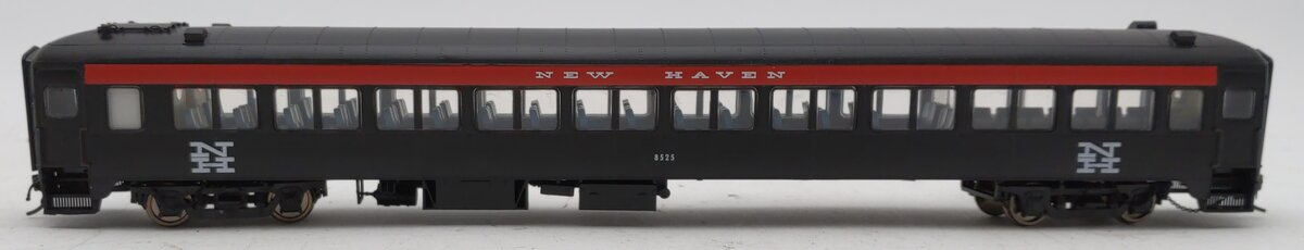Rapido Trains 109113 HO New Haven 10-Window Smoker Coach (No Skirting) #8525