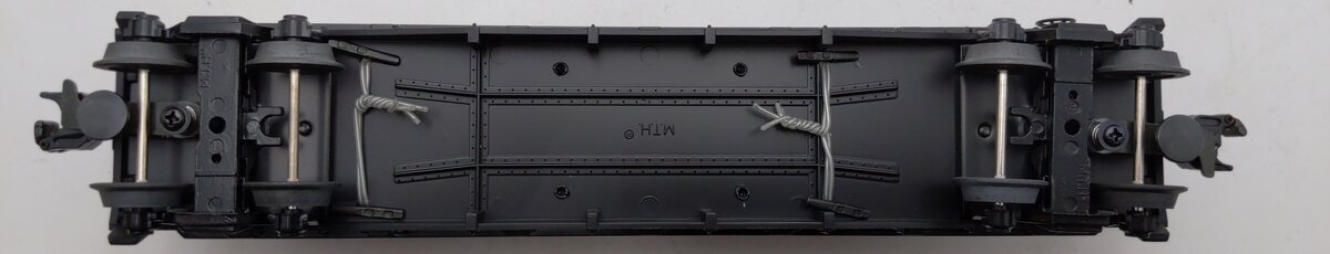MTH 30-76002 O Gauge MTH RRC-2001 Flatcar with 2 Ertl 1951 Panel Vans NIB