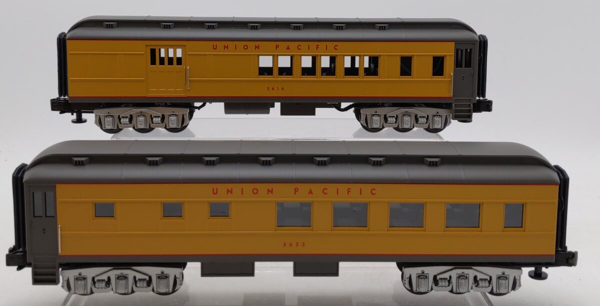 MTH 30-6253 O Union Pacific Madison Combo/Diner Set 3633/5616 (Set of 2) EX/Box