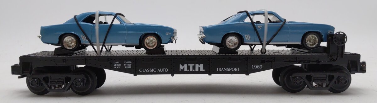 MTH 30-7634 O Gauge MTH Auto Transport Flatcar w/2 Ertl '69 Chevrolet Camaros MT/Box