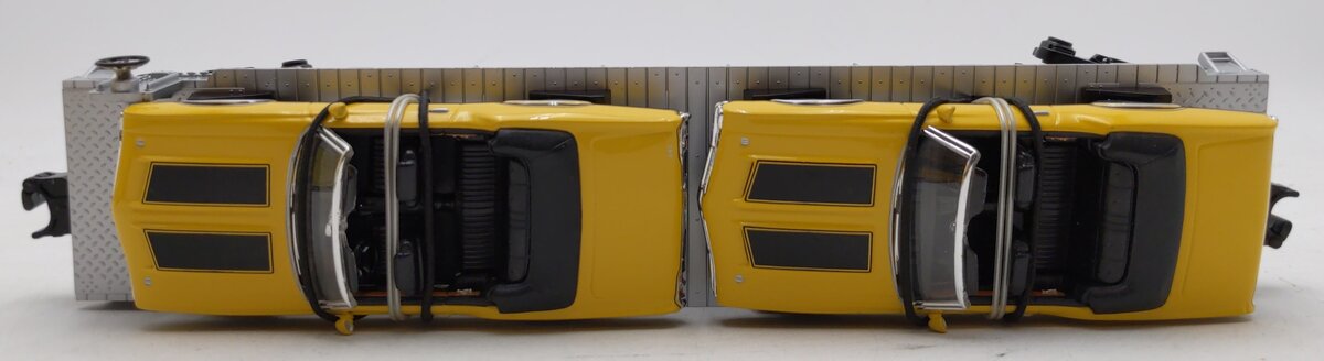 MTH 30-7693 O Gauge MTH Auto Transportation Flatcar w/2 Ertl 1970 Olds 442 Cars LN/Box