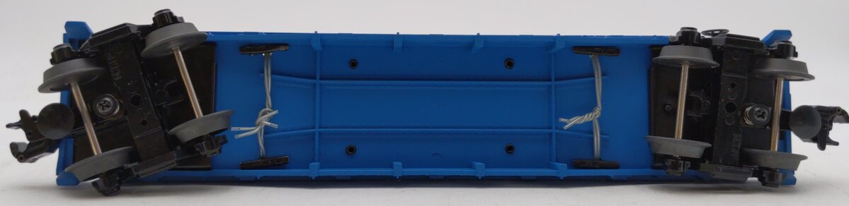 MTH 30-76034 O Gauge Conrail Flat Car w/ 2 VW Vans #7604 LN/Box