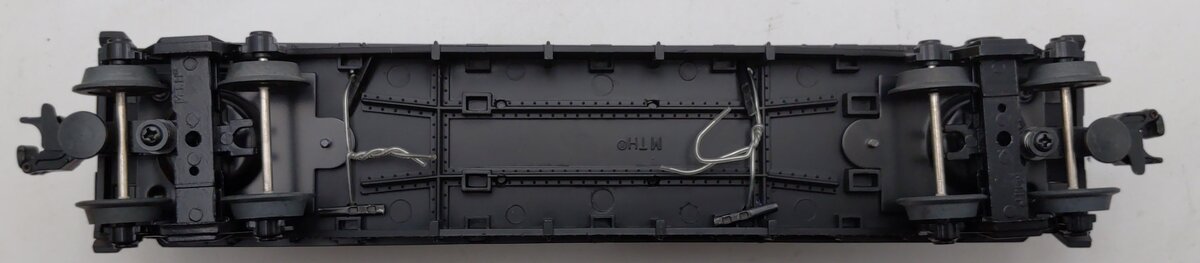 MTH 30-7671 O Gauge MTH Transport Flatcar W/Ertl '30 1/2 Ton Panel Van LN/Box